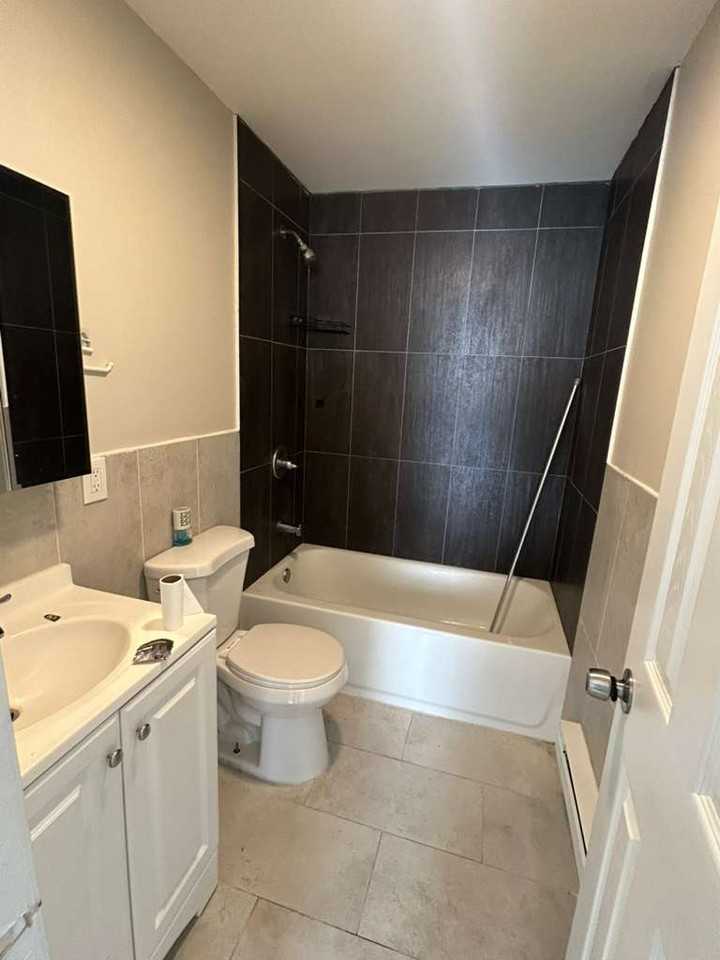 206 S 9th Ave - Photo 3 of 7