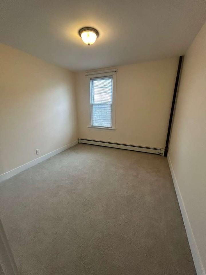 45 Alder St #2S - Photo 3 of 8