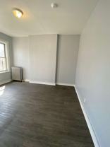138 Hawthorne Ave #4R - Photo 1 of 1