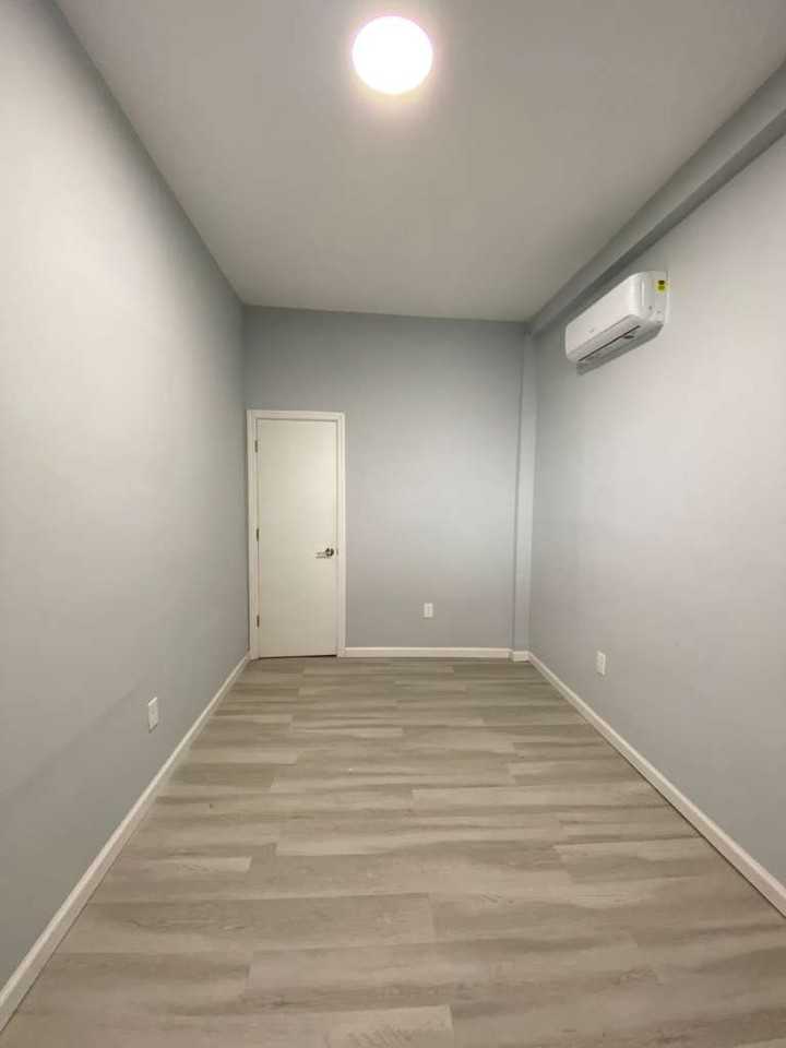 33 Saint Josephs Ave #1stFL - Photo 4 of 10