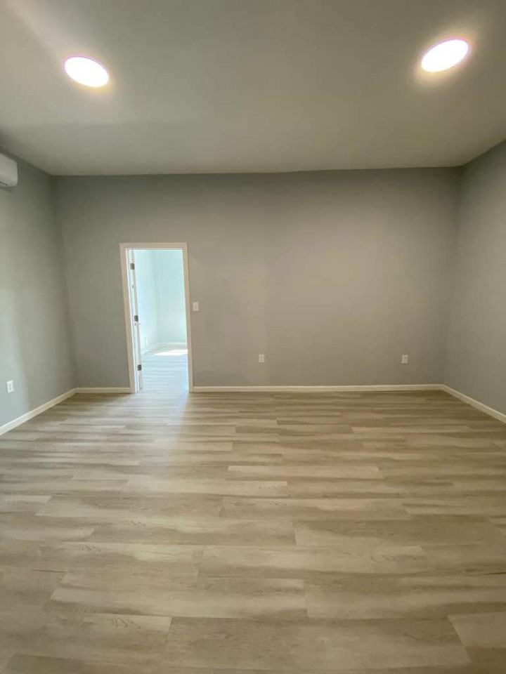 33 Saint Josephs Ave #1stFL - Photo 7 of 10
