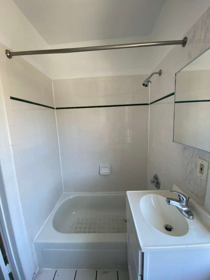 126 Oliver Ave #2 - Photo 3 of 12