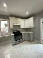 featured image of 114 Maple St #3L
