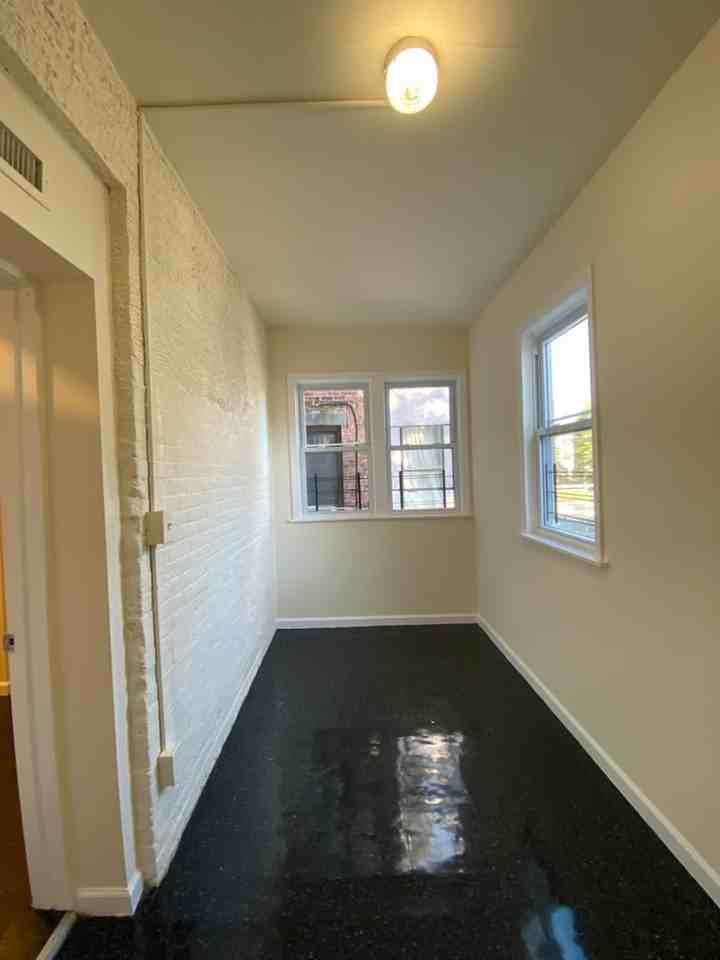 19 Lawrence St #1W - Photo 3 of 17