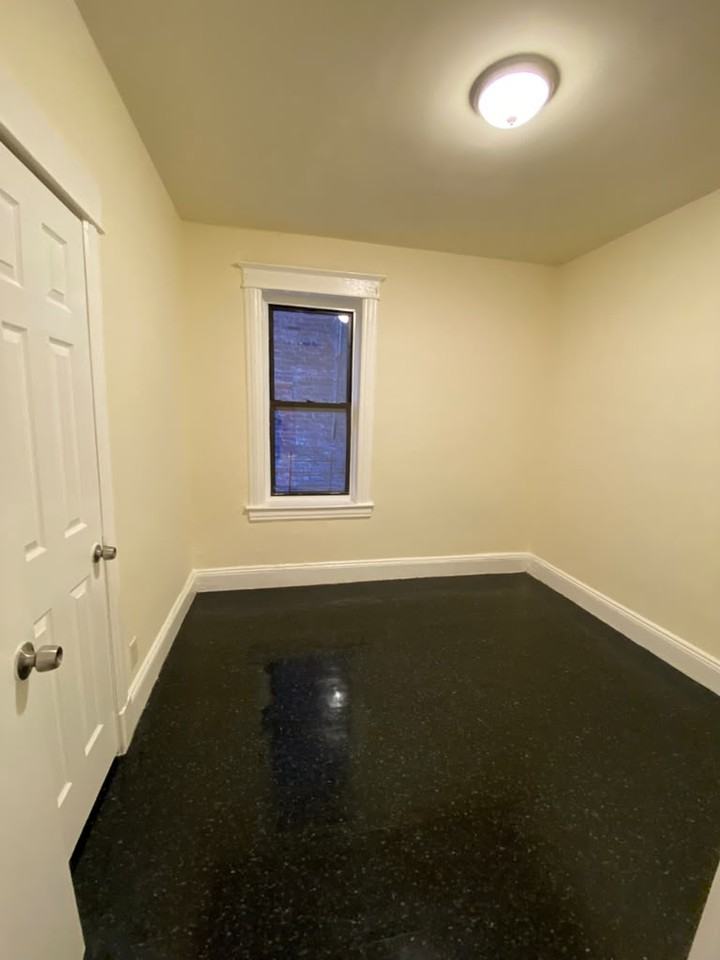 19 Lawrence St #1W - Photo 7 of 17