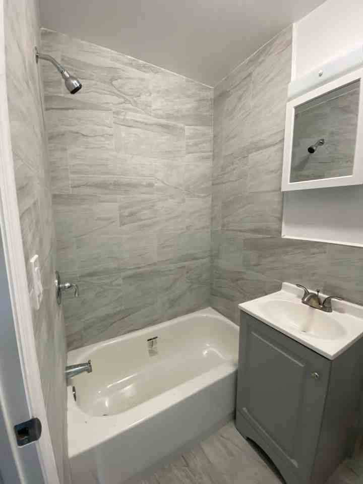 155 Waverly St #3rd - Photo 7 of 8