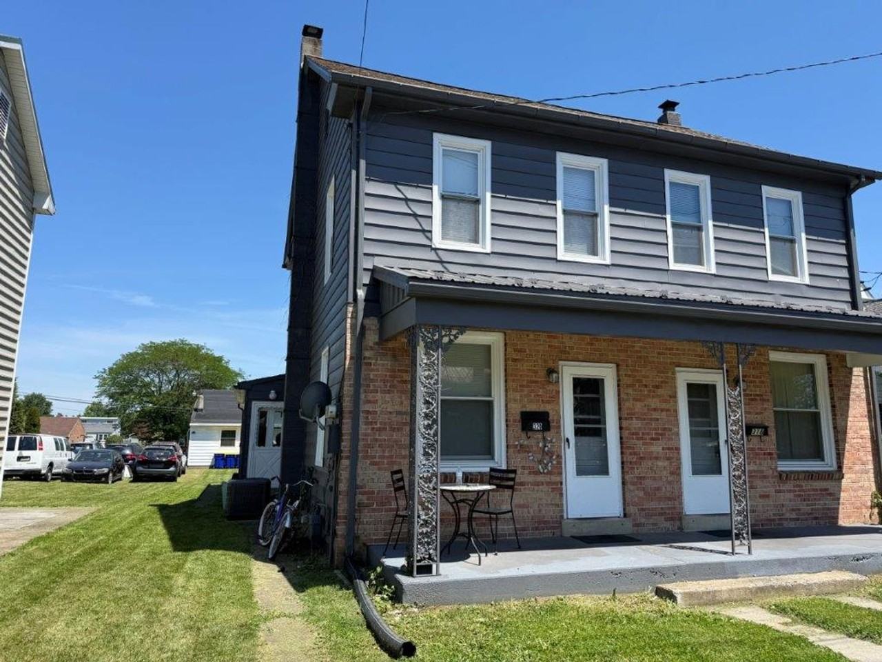 318 W Allen St #320 - Photo 2 of 18
