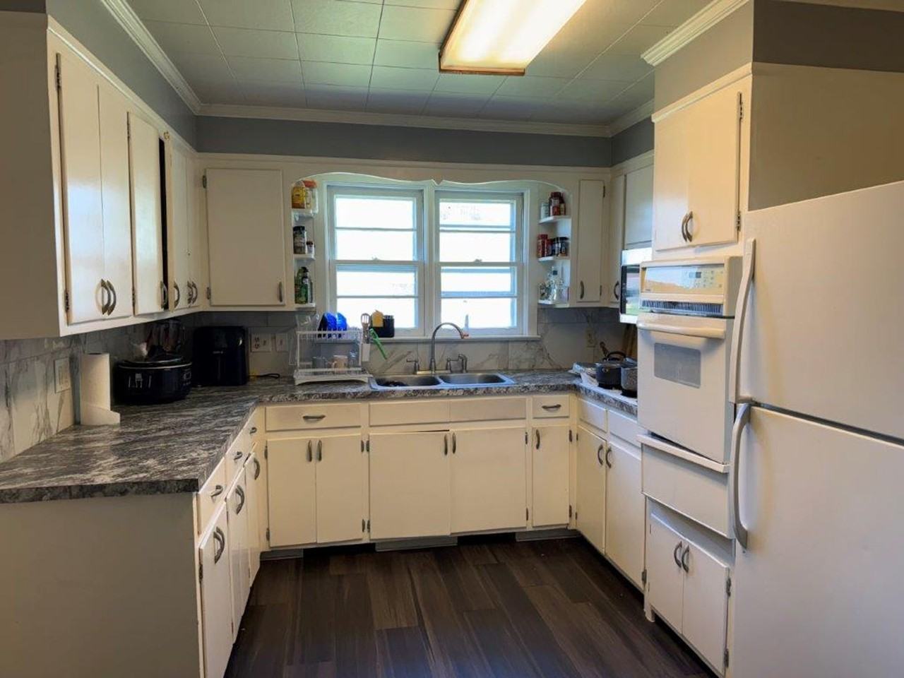 318 W Allen St #320 - Photo 6 of 18