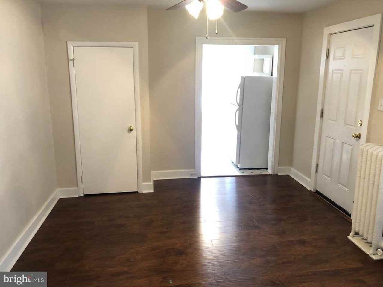 116 E Locust St #2ndFL - Photo 3 of 12