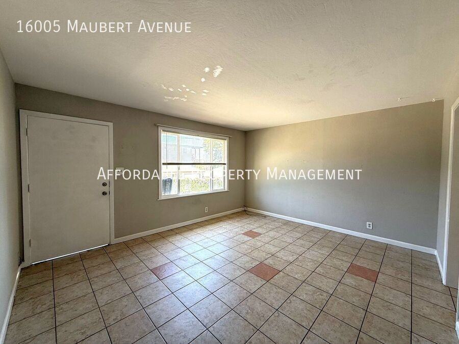 16005 Maubert Ave - Photo 4 of 14