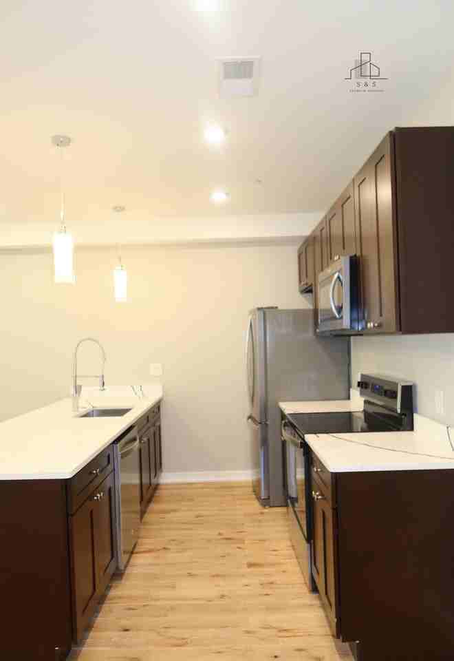 431 N 41st St #3 - Photo 5 of 14