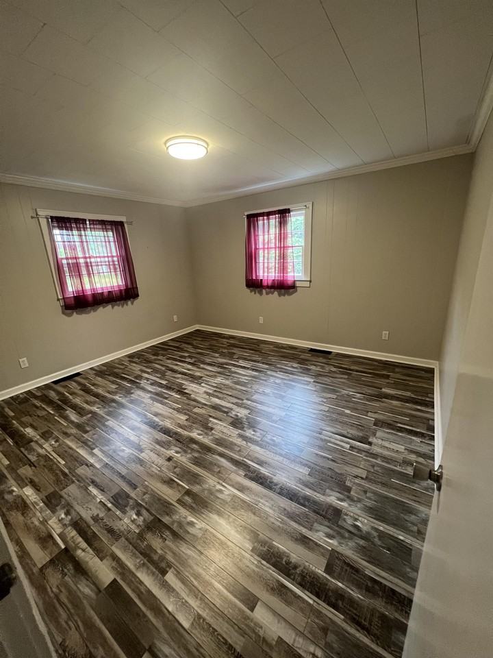 1107 Trogdon St - Photo 2 of 7