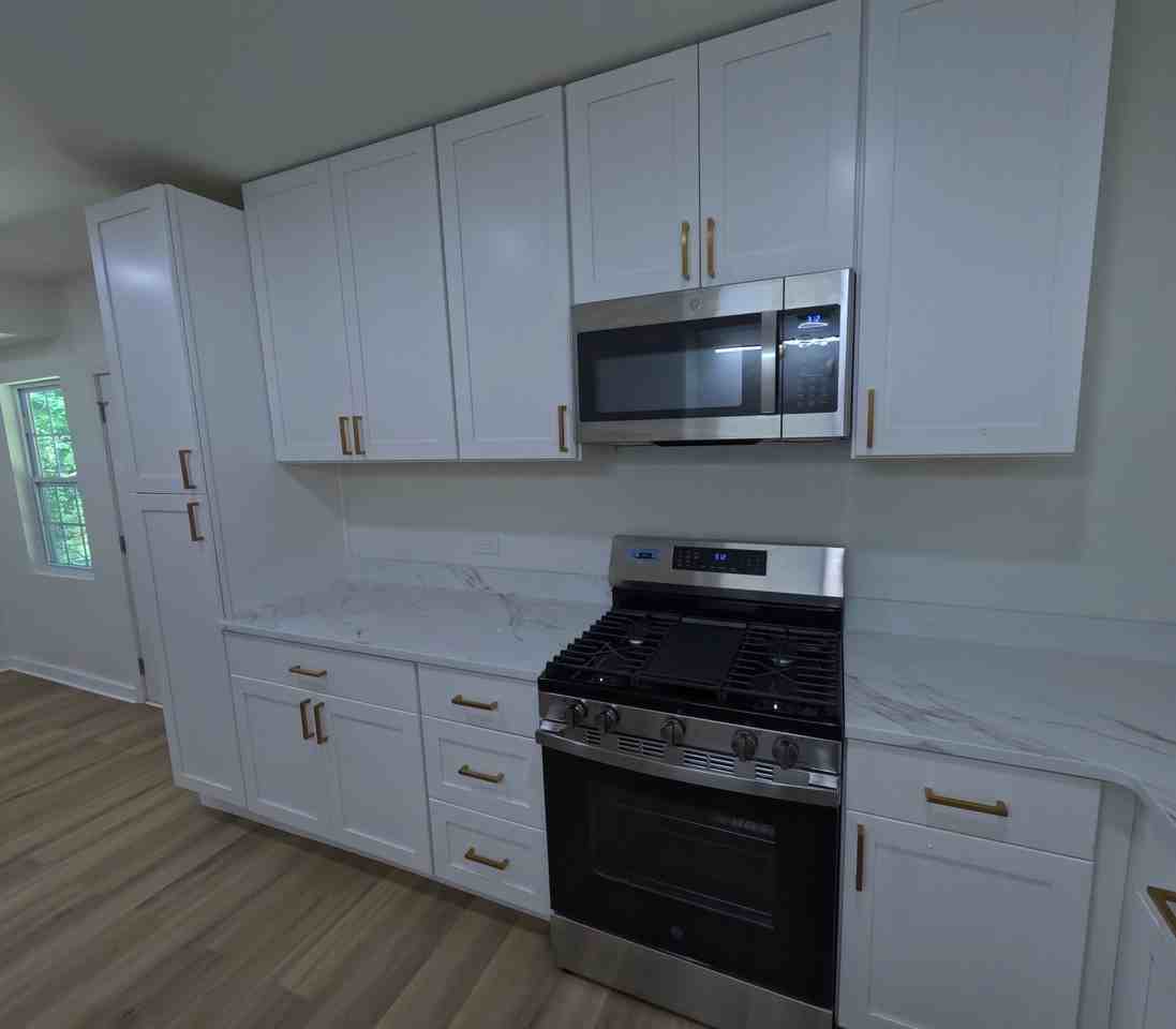 2672 Suzanne Ln #B - Photo 5 of 37
