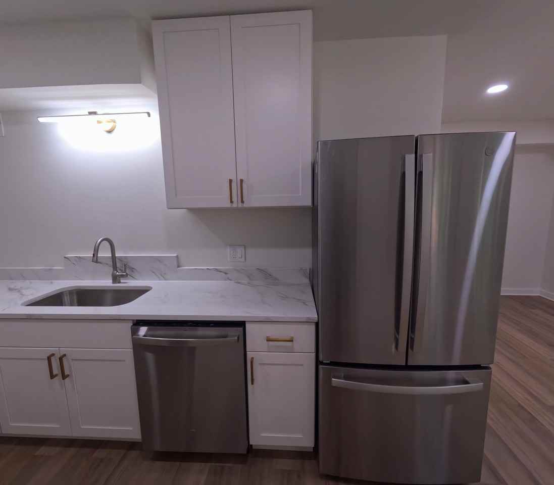 2672 Suzanne Ln #B - Photo 6 of 37