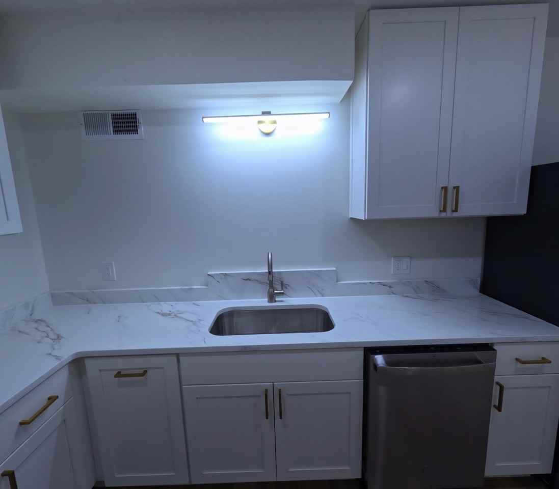 2672 Suzanne Ln #B - Photo 7 of 37