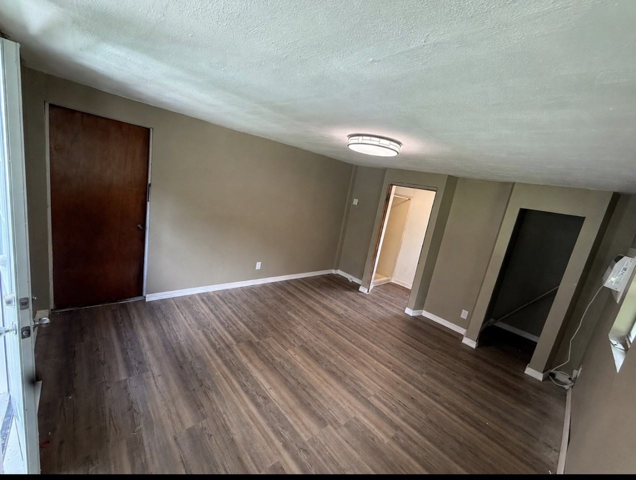 1280 E Harper Ave #B - Photo 3 of 5