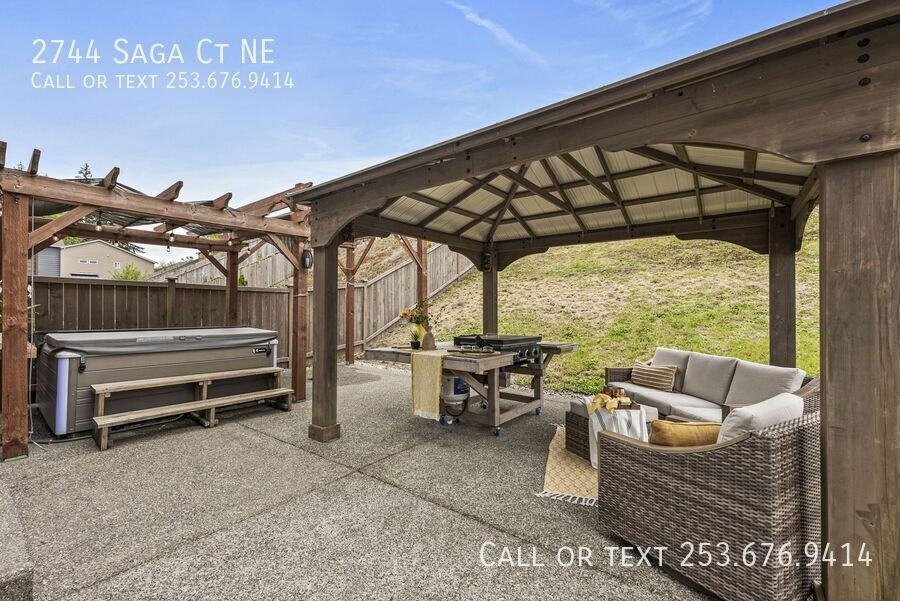 2744 Saga Ct Ne - Photo 5 of 46