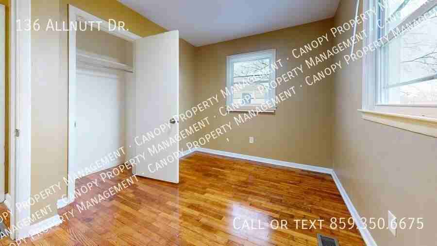 136 Allnutt Dr - Photo 2 of 18