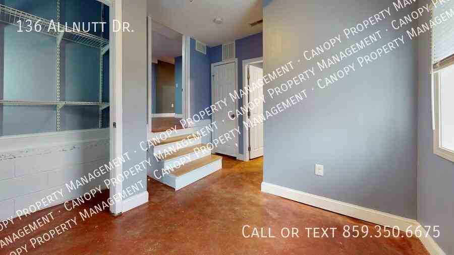 136 Allnutt Dr - Photo 7 of 18