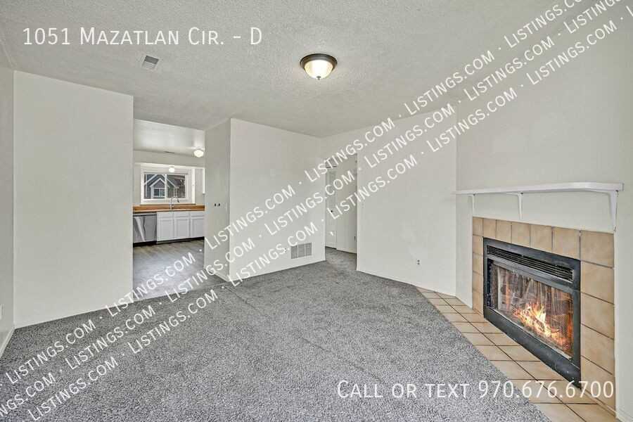 1051 Mazatlan Cir #D - Photo 6 of 39