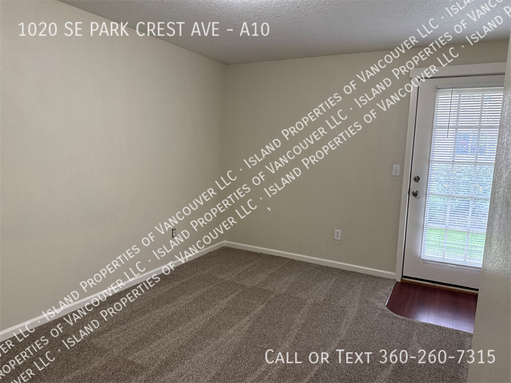 1020 Se Park Crest Ave #A10 - Photo 3 of 7