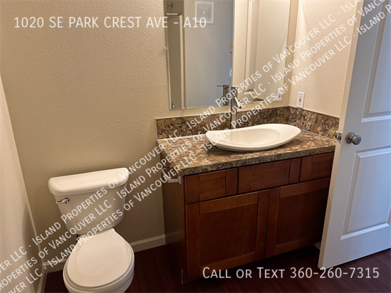 1020 Se Park Crest Ave #A10 - Photo 4 of 7