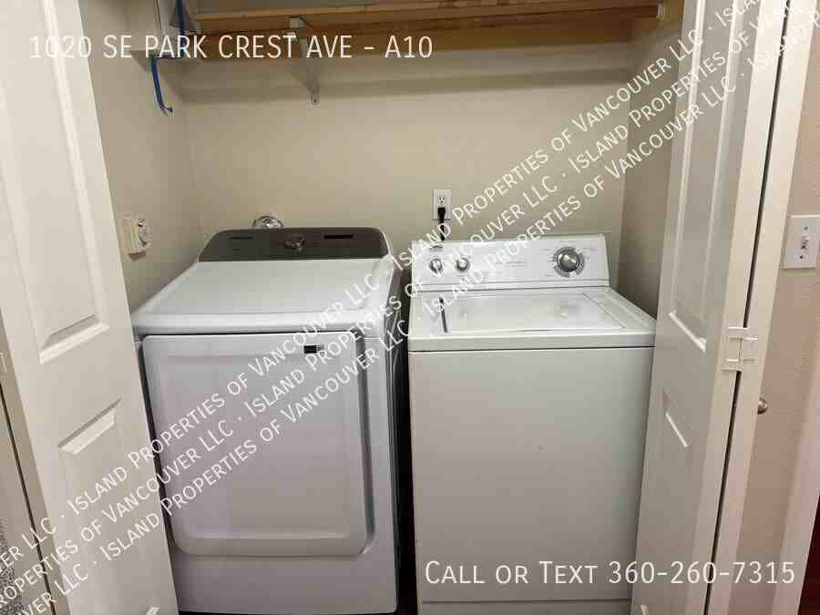 1020 Se Park Crest Ave #A10 - Photo 6 of 7