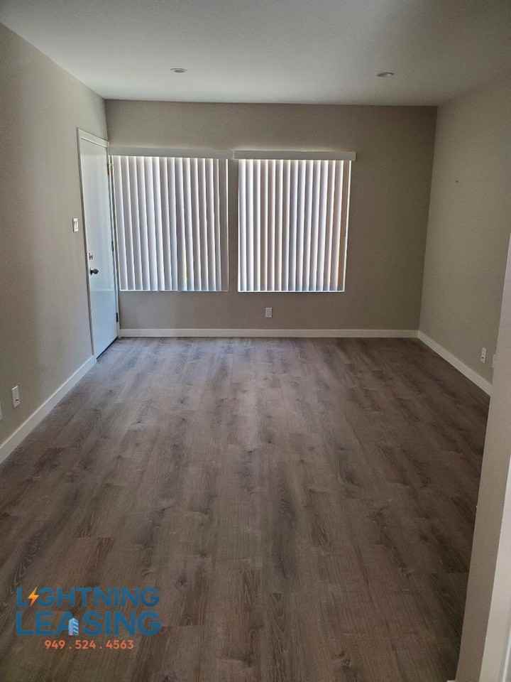 212 W Elk Ave #2 - Photo 2 of 6