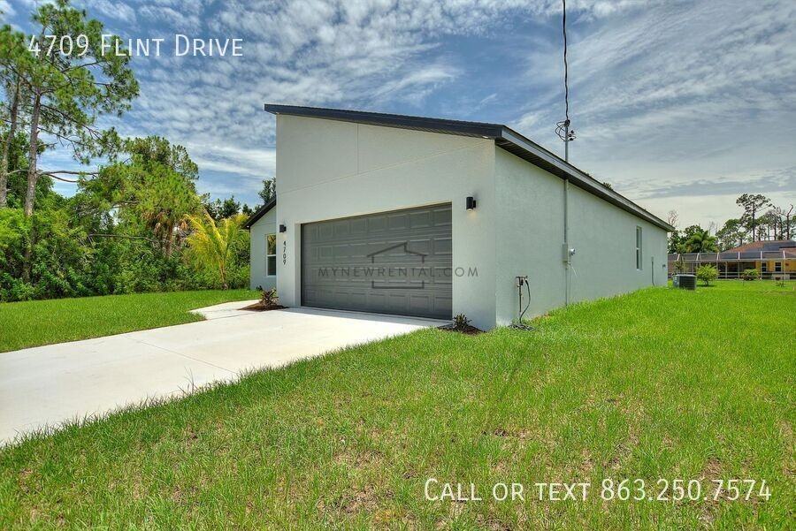 4709 Flint Dr - Photo 3 of 34