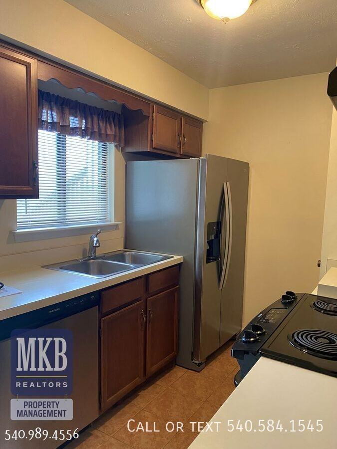 3377 Kelly Ln - Photo 5 of 23