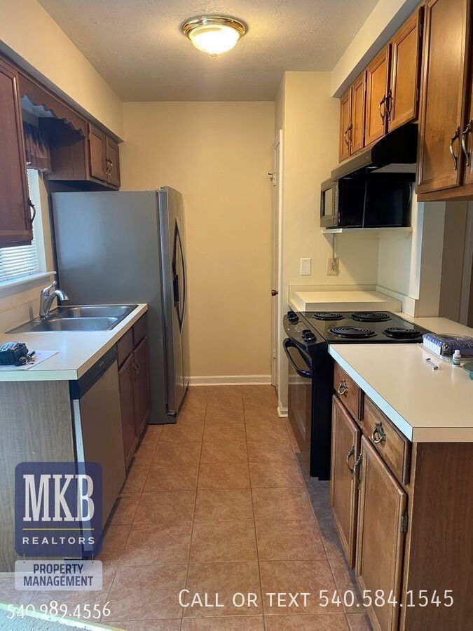 3377 Kelly Ln - Photo 6 of 23