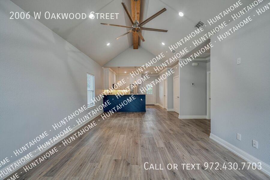2006 W Oakwood St - Photo 3 of 23