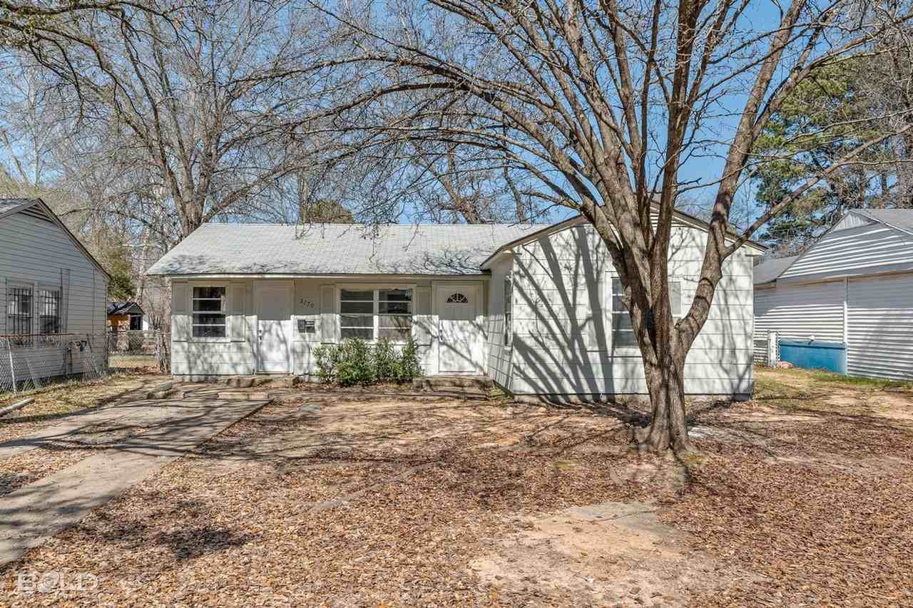 2770 Parkridge St - Photo 3 of 7