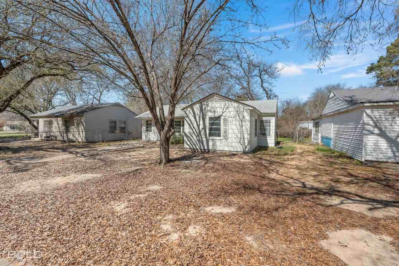 2770 Parkridge St - Photo 4 of 7