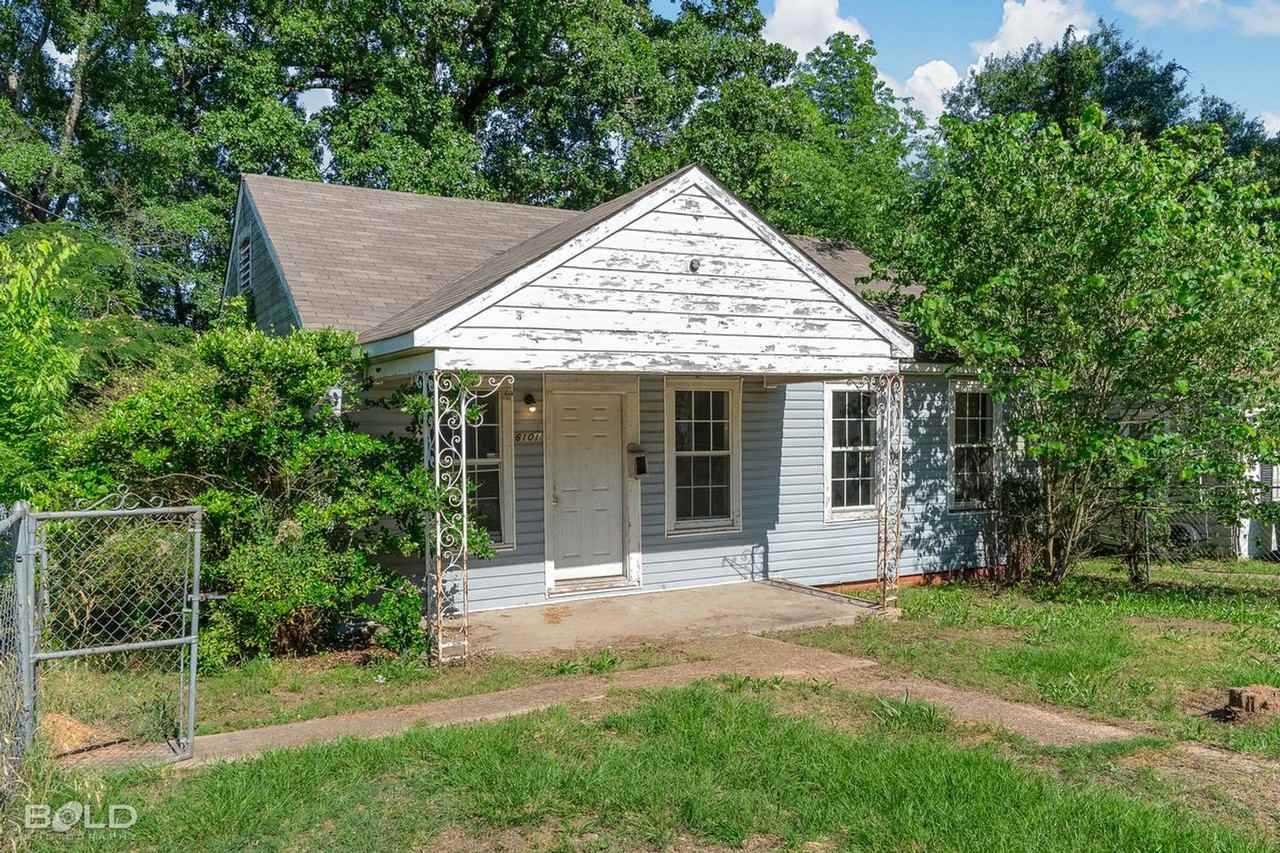 6101 Fairfield Ave - Photo 3 of 9
