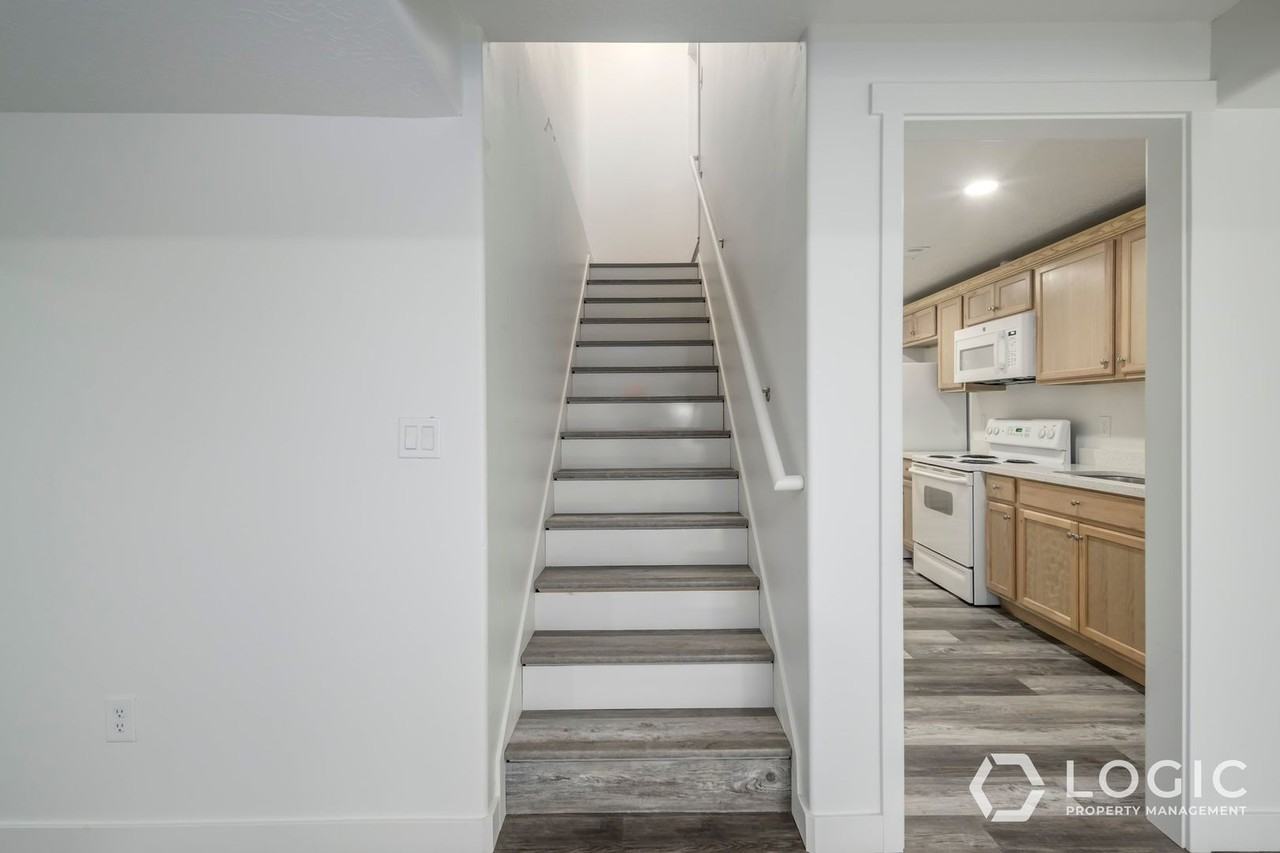 5075 E Rustic Patch Rd - Photo 3 of 14