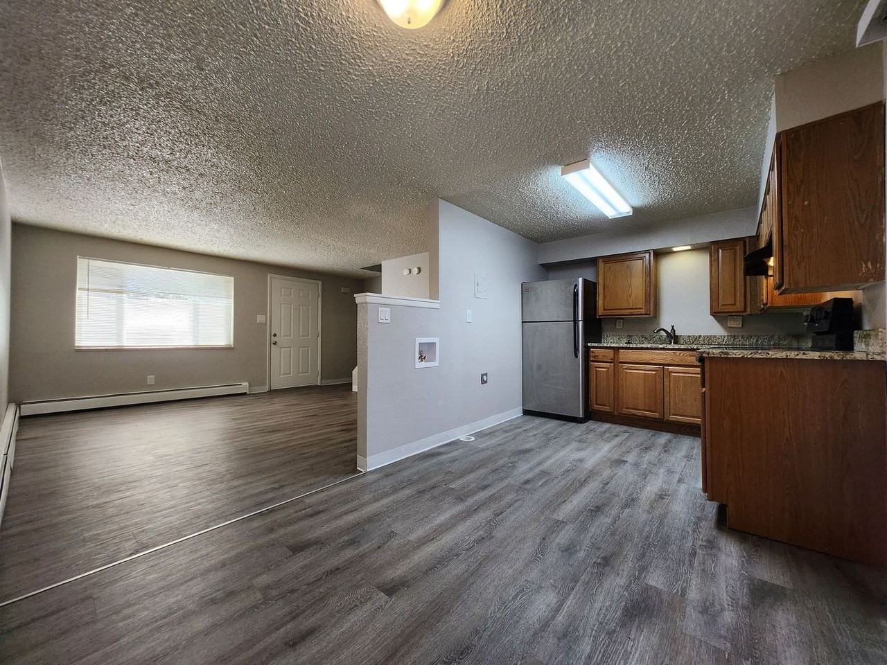 1624 S Cascade Ave #G - Photo 5 of 23