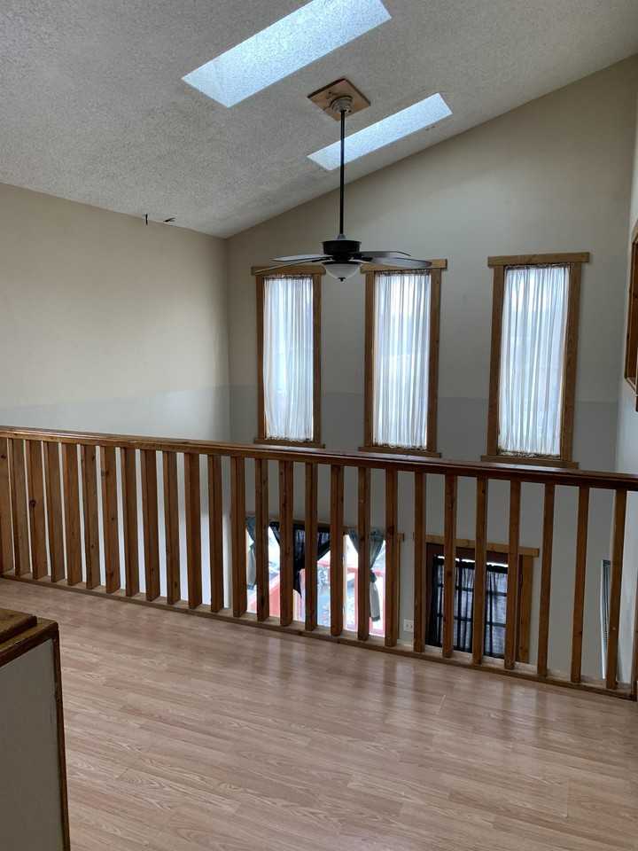 528 S Lincoln St #1 - Photo 3 of 10