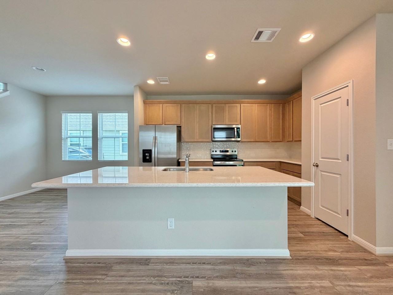 207 Cherry Blossom Ln ##207 - Photo 5 of 38