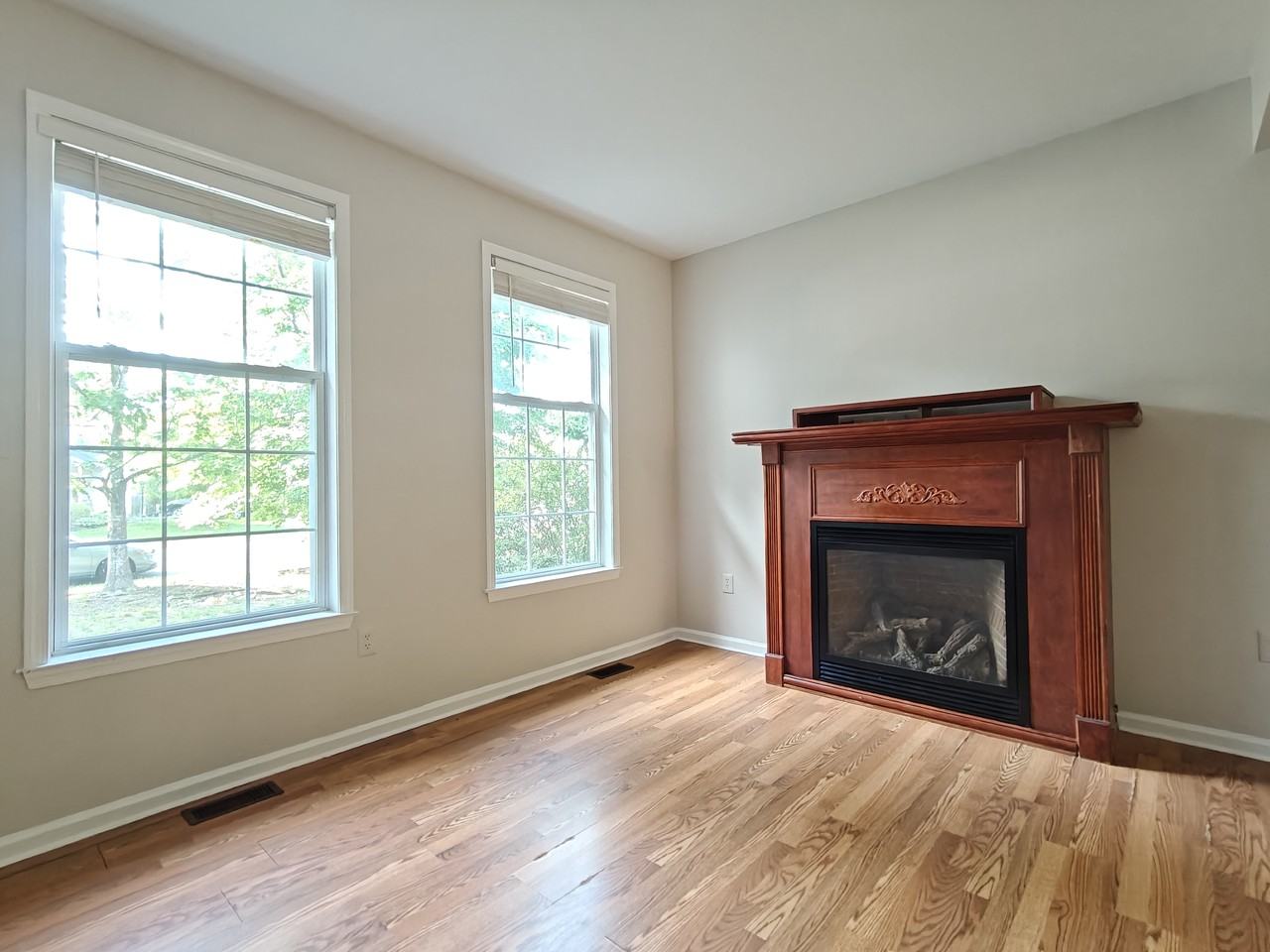 88 Devon Rd - Photo 3 of 27