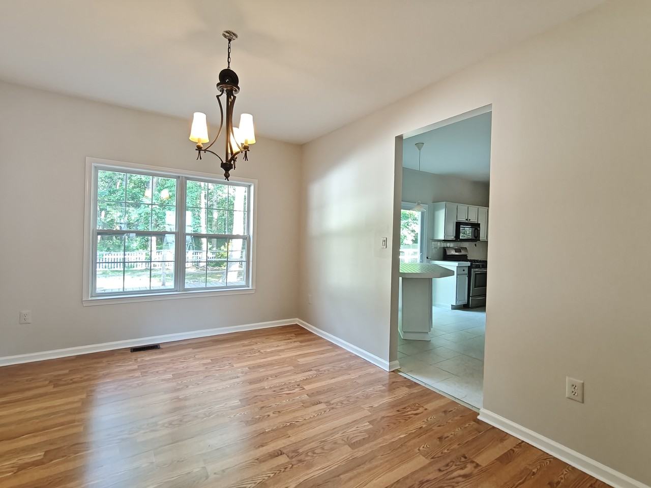88 Devon Rd - Photo 6 of 27