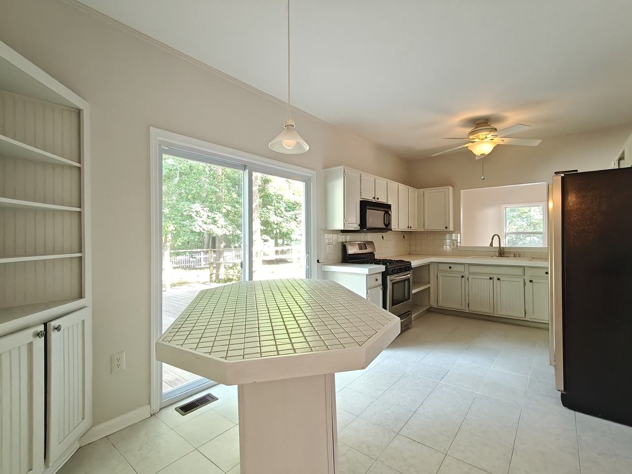 88 Devon Rd - Photo 7 of 27