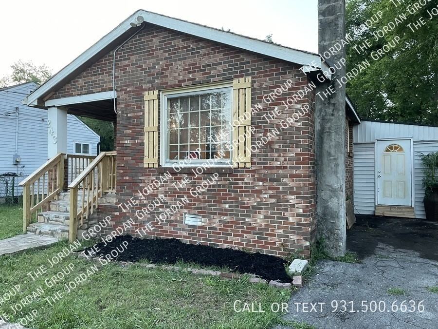 243 Wiley St - Photo 3 of 14
