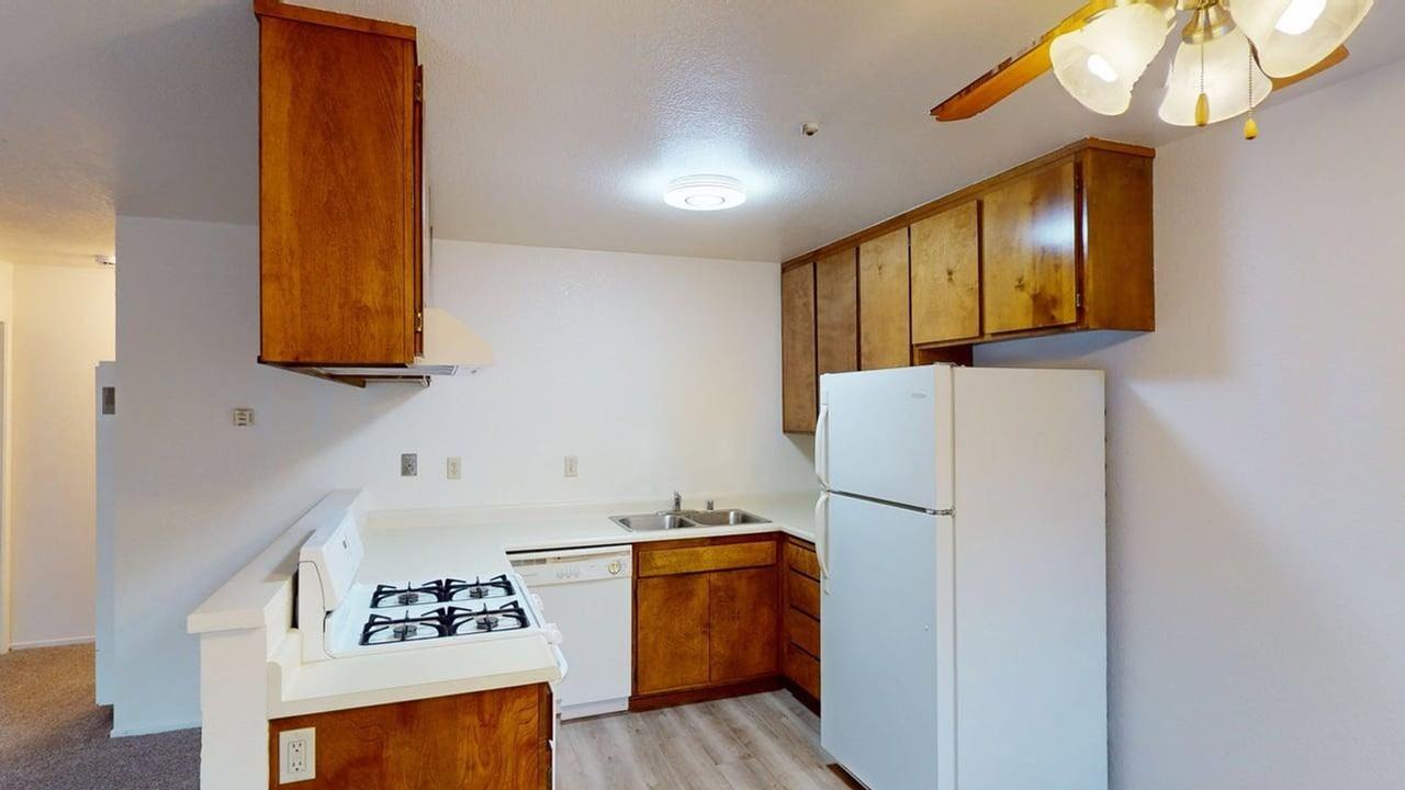 701 Mission Blvd #9 - Photo 4 of 16