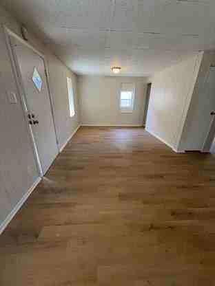 2425 Prospect St - Photo 2 of 11