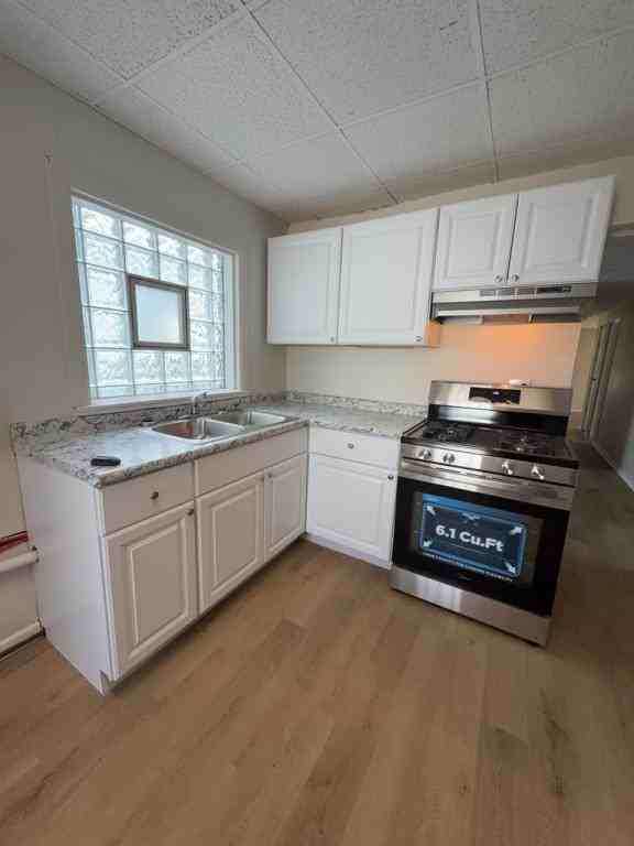 2425 Prospect St - Photo 5 of 11