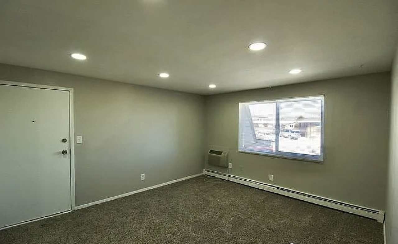18244 W 3rd Pl #2 - Photo 7 of 17