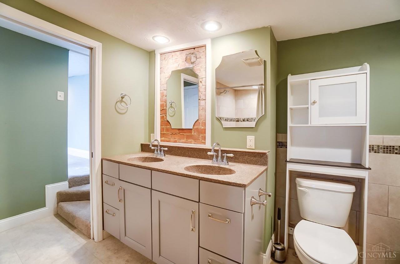 2158 Stratford Ave #2 - Photo 6 of 27