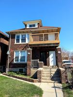 featured image of 30 W Henry St Uppr #UPPER