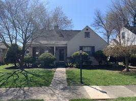 featured image of 106 E Maplewood Ave #NA